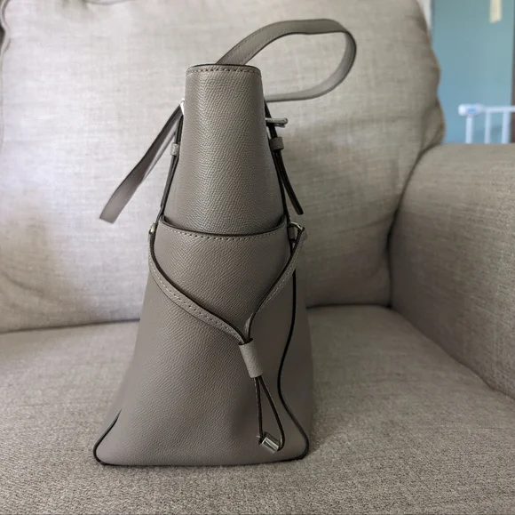 Michael Kors Voyager East West Crossgrain Leather Tote - Picture 6 of 11